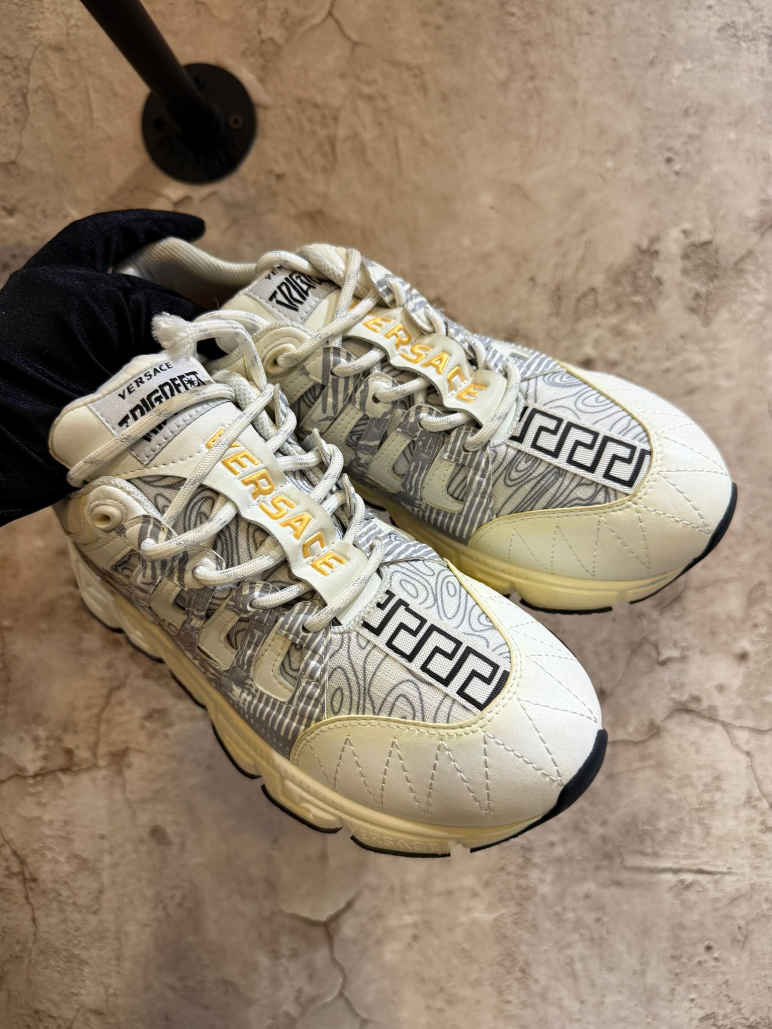 Sneakers piele Vrs cu defect estetic