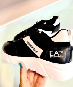 Alternative view of Adidași EA #