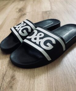 Șlapi negri GD / litere albe #