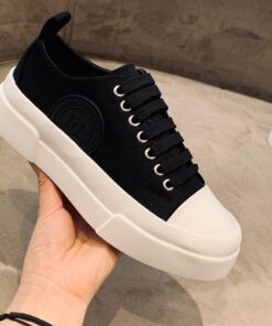 Alternative view of Adidași GD cu defect #