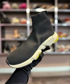 Alternative view of Adidași BB #