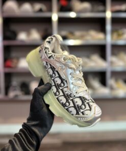 Adidași DR/ Mărime mică #