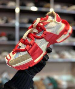 Alternative view of Adidași GD #