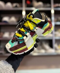 Alternative view of Adidași GD #