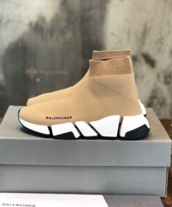 Alternative view of Adidași BB #