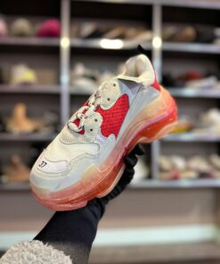 Alternative view of Adidași BB #