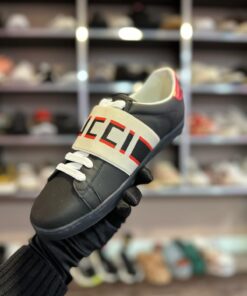 Alternative view of Adidași Gcc #