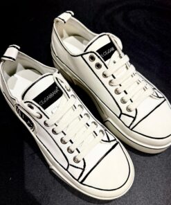 Alternative view of Adidași GD #