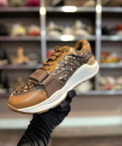 Alternative view of Adidași BRB #