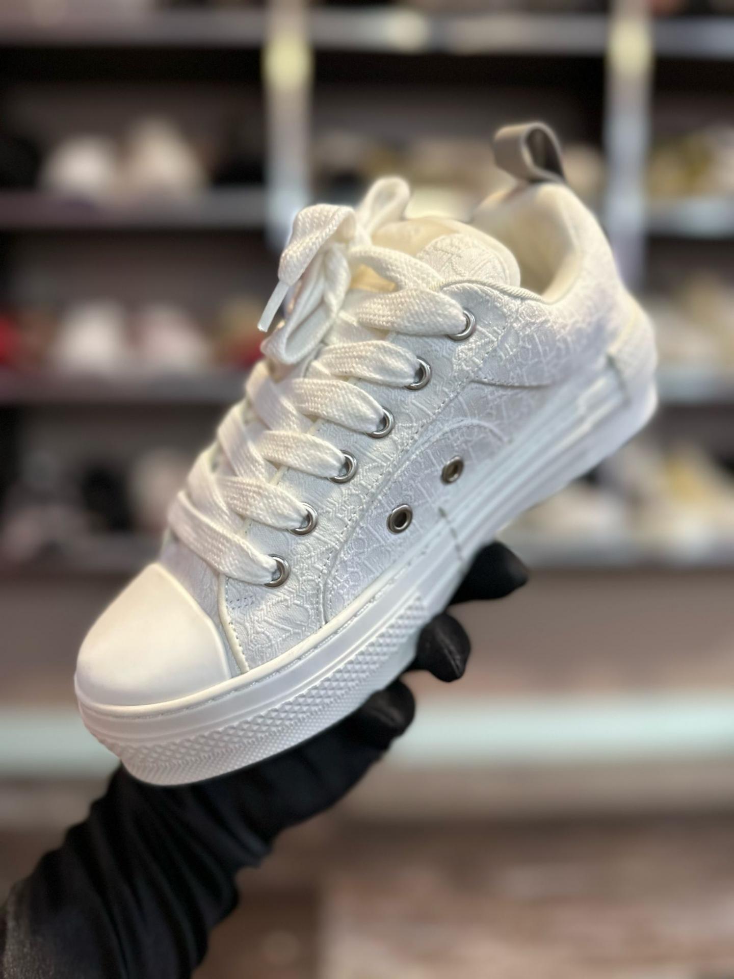 Dr. # Adidași - imagine 2