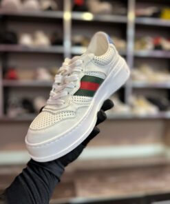 Alternative view of Adidași Gcc cu defect #