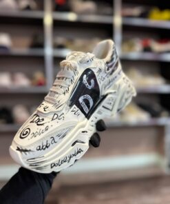 Alternative view of Adidași GD cu defect #