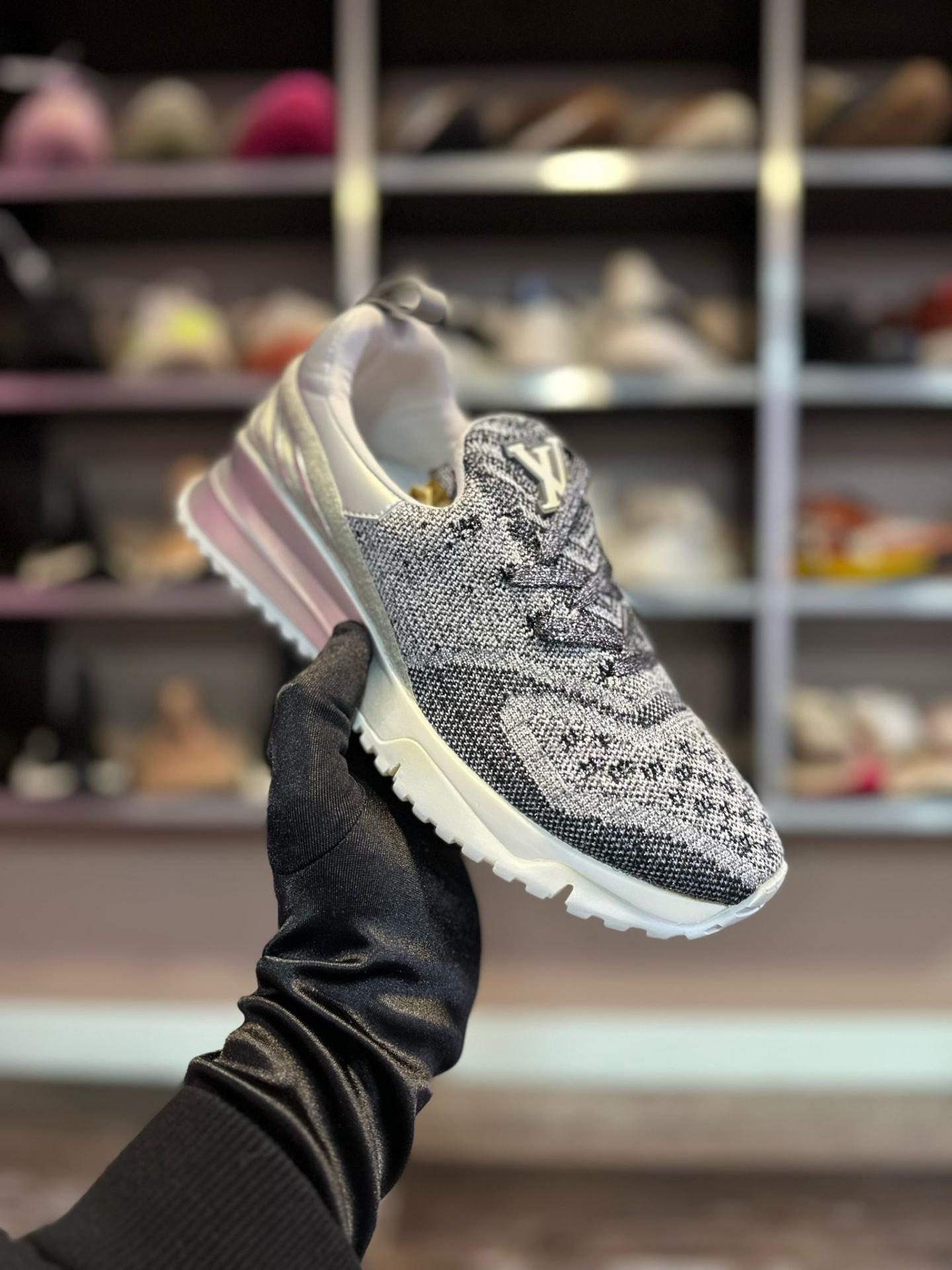 Adidași VL Vintage #