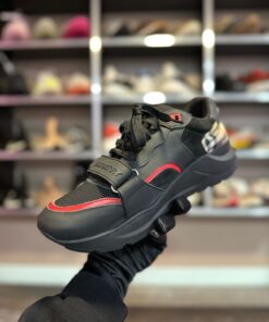 Alternative view of Adidași Brb #